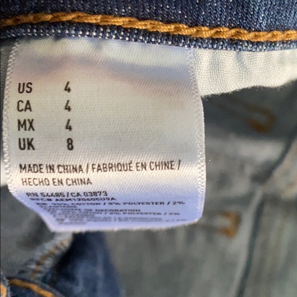 American Eagle Medium Wash Hi-Rise Shortie - Picture 6 of 7
